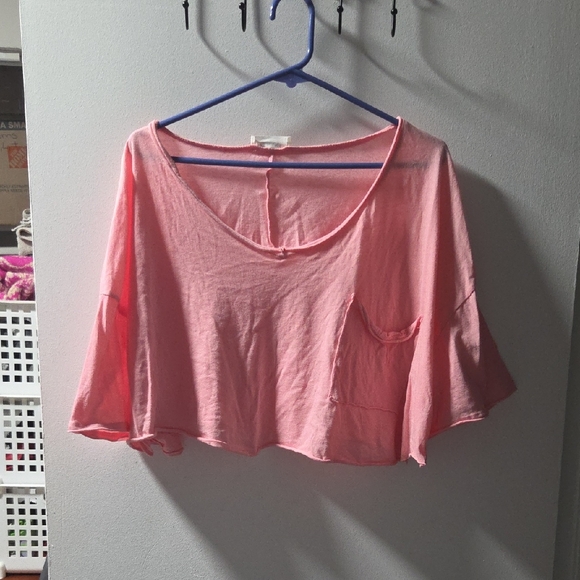 Zenana Outfitters Tops - Zenana Outfitters Light Pink Cropped Blouse